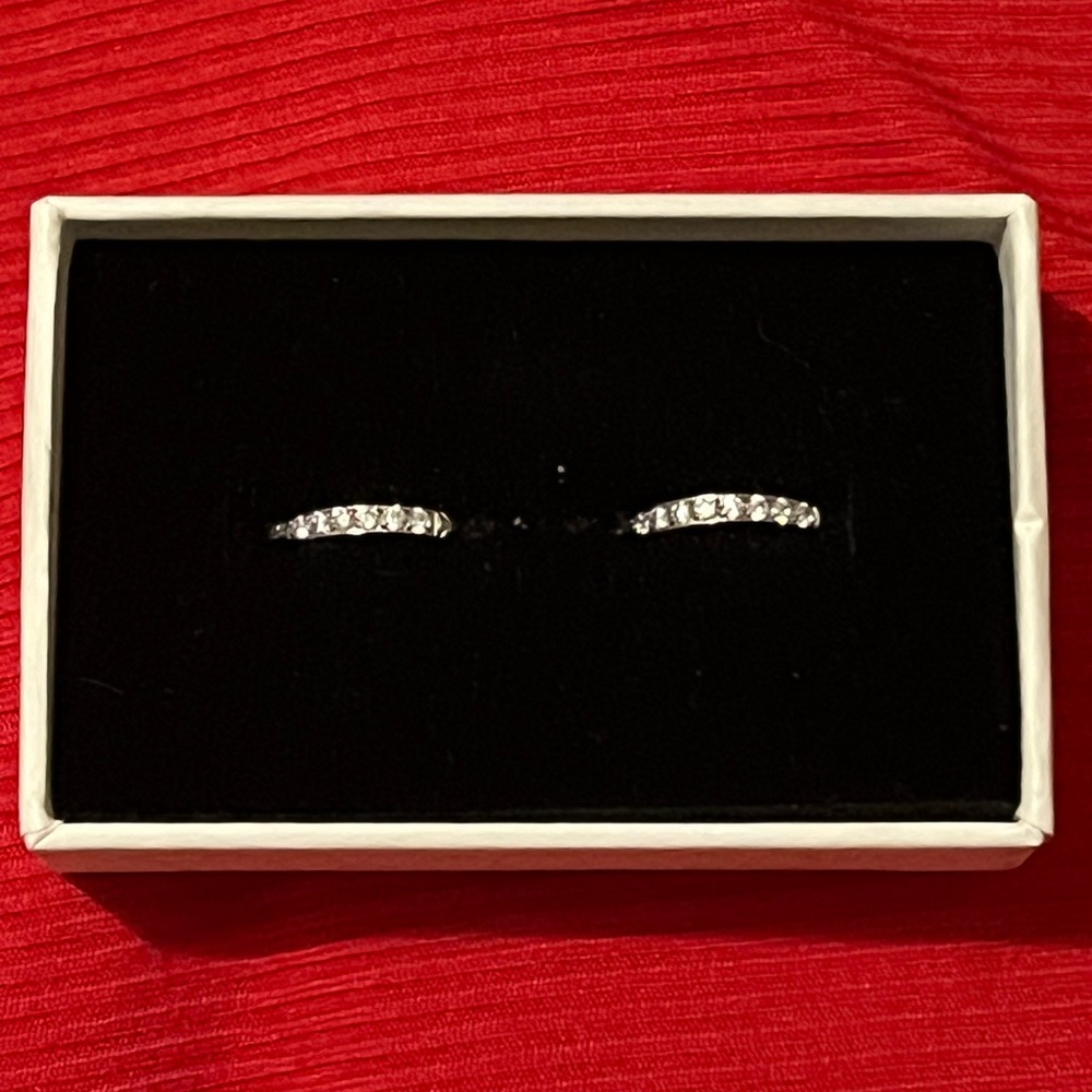 Maison Miru Silver Elegant Silver Tone Earrings - Picture 11 of 17